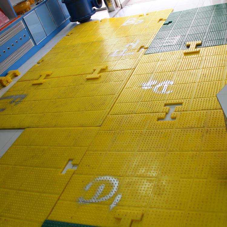 专业生产聚氨酯防滑板 黄色钉子板 石油钻井平台防滑垫